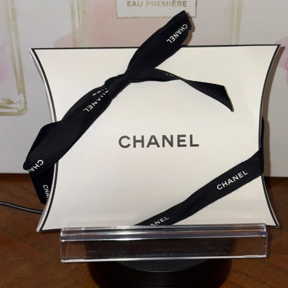 CHANEL Mirror and Skincare Set